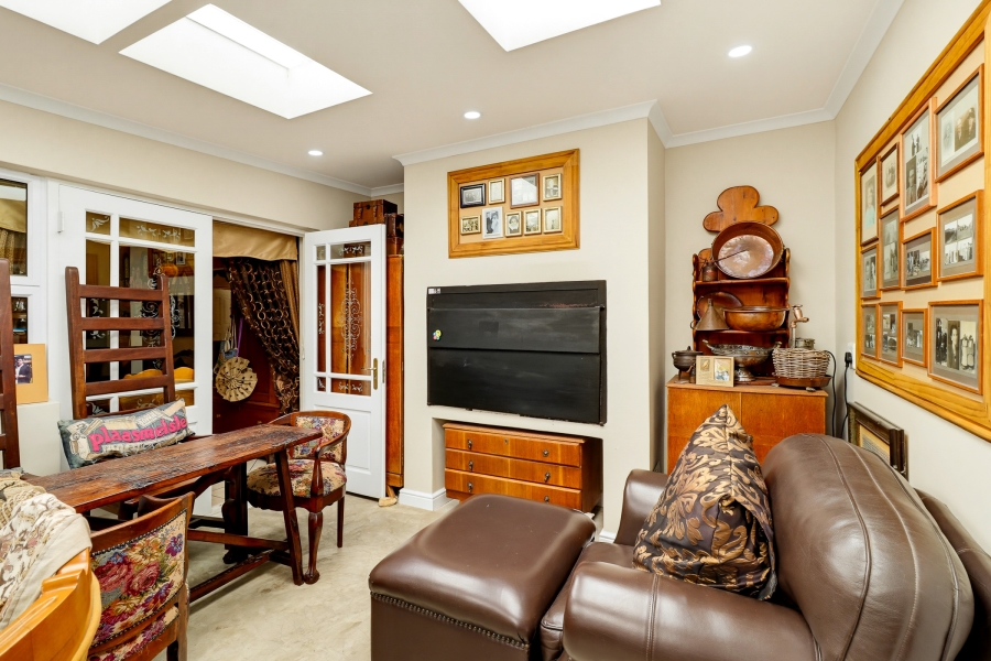 2 Bedroom Property for Sale in Harbour Island Western Cape
